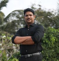 Satish-Kumar-Seena2.jpeg