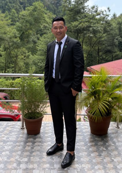 File:Dr Dawa Gyalpo Sherpa1.jpeg